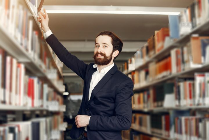 Secrets of Successful Investors: 7 Books You Should Have on Your Shelf